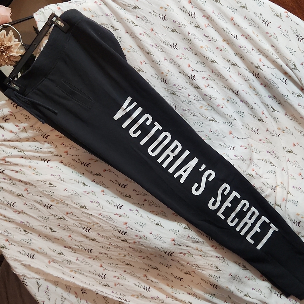 Victoria's secret boyfriend sweat pants